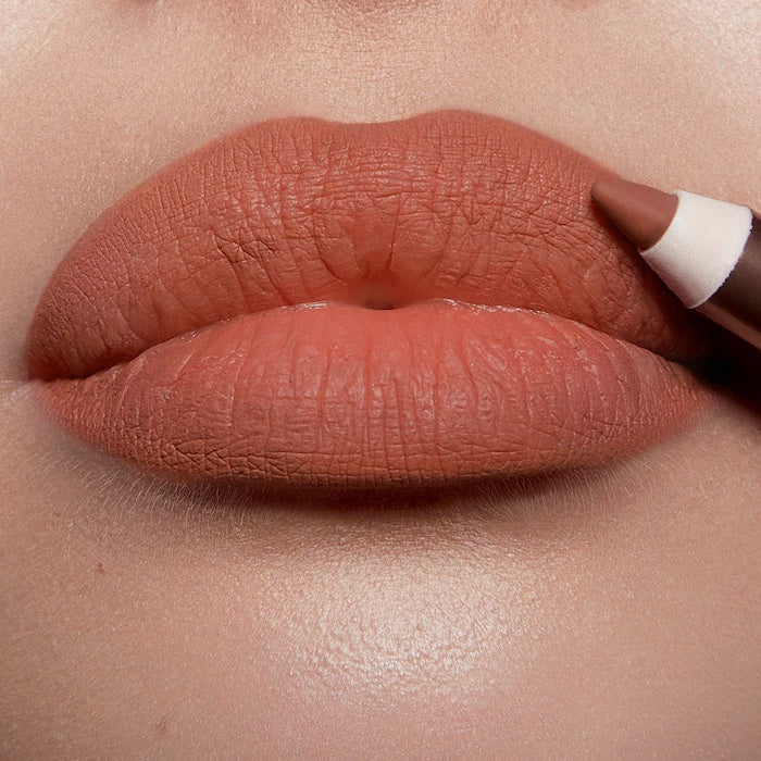 Charlotte Tilbury 
Lip Cheat Lip Liner Hot Gossip image 1