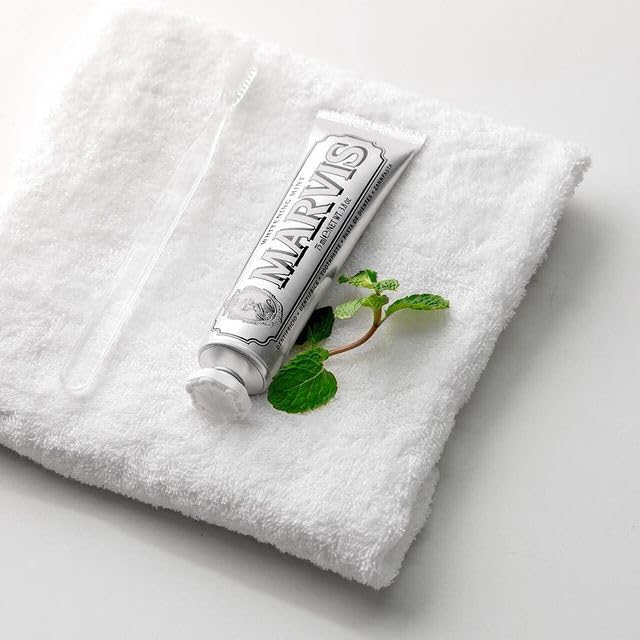 Marvis Whitening Mint Toothpaste Pasta Dental Blanqueadora Con Menta 75 ml