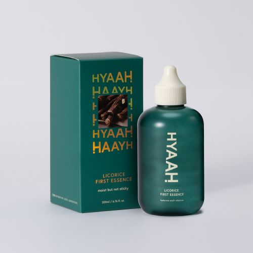 HYAAH Licorice First Essence Esencia Facial Iluminadora Y Calmante 200 ml