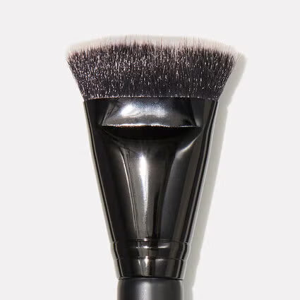ELF Contouring Brush — Brocha Profesional para Contorno Preciso