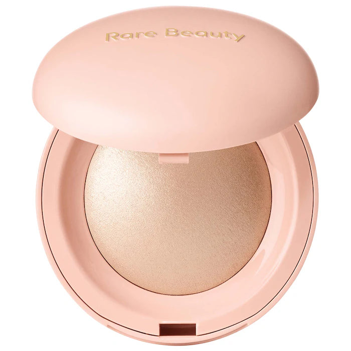 Bajo Pedido - Rare Beauty by Selena Gomez Positive Light Silky Touch Highlighter | Iluminador en Polvo con Brillo Sedoso y Natural