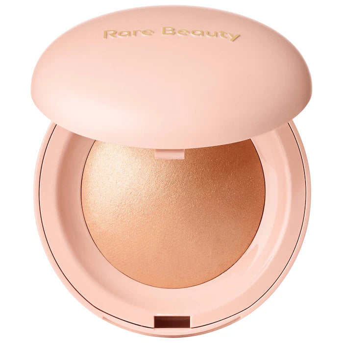 Bajo Pedido - Rare Beauty by Selena Gomez Positive Light Silky Touch Highlighter | Iluminador en Polvo con Brillo Sedoso y Natural