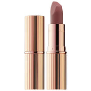 Bajo Pedido - Charlotte Tilbury Matte Revolution Hydrating Lipstick | Labial Mate Hidratante de Larga DuraciónBajo Pedido - Charlotte Tilbury Matte Revolution Hydrating Lipstick | Labial Mate Hidratante de Larga Duración