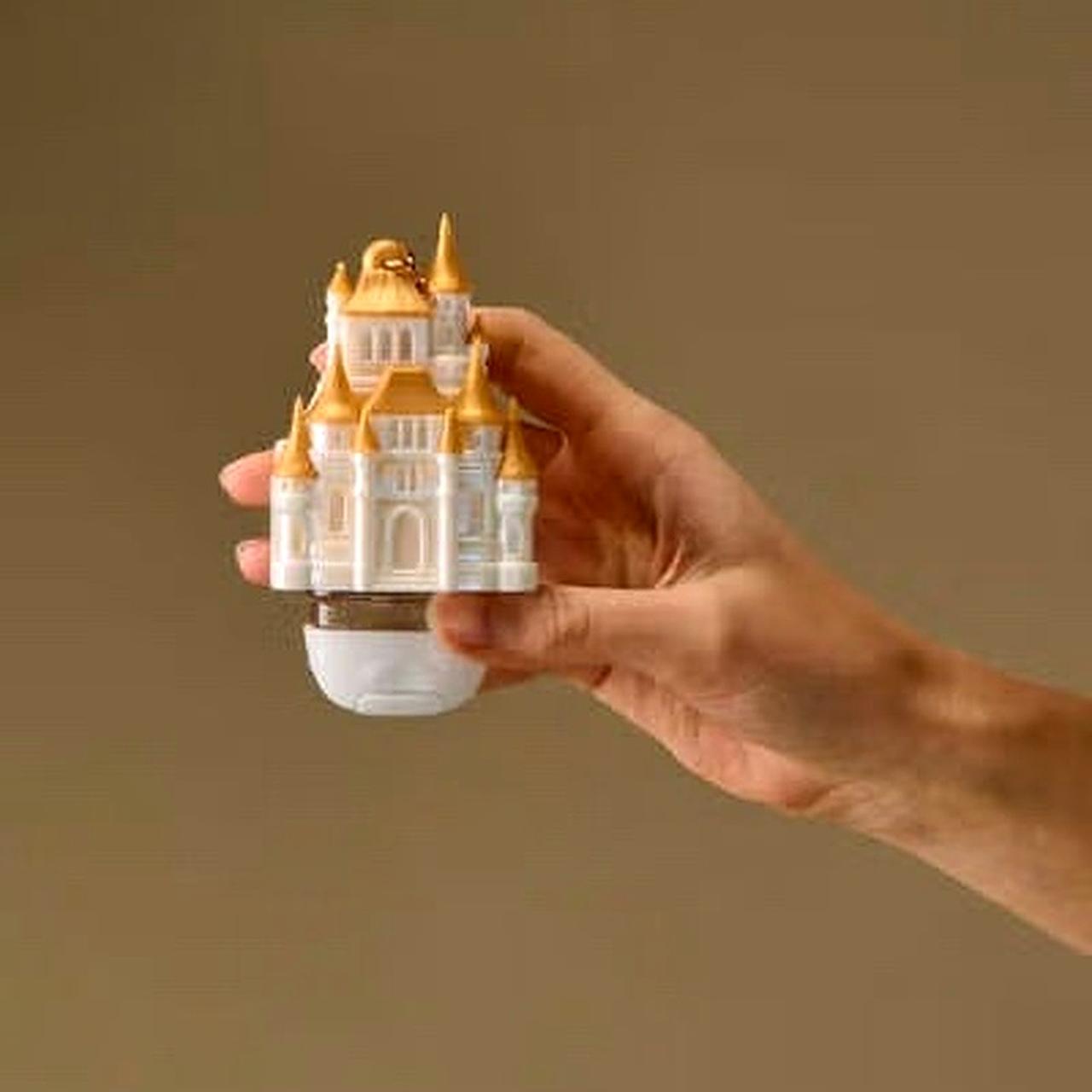 Bath & Body Works Disney Princess Light-Up Castle PocketBac Holder | Accesorio Aromático