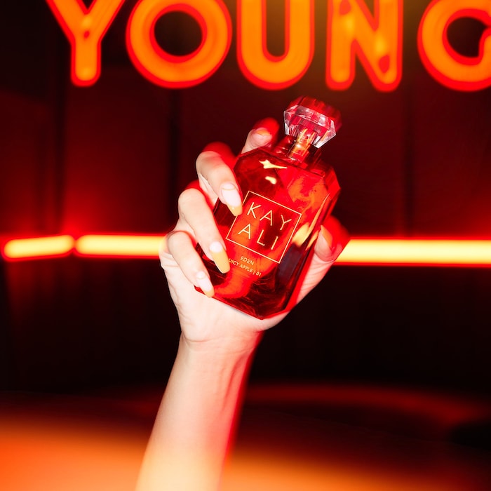 BAJO PEDIDO - KAYALI EDEN JUICY APPLE | 01 Eau De Parfum — Perfume Frutal Dulce Con Notas De Manzana Roja, Bayas Y Almizcle Suave
