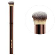BAJO PEDIDO - Hourglass Vanish™ Seamless Finish Concealer Brush — Brocha De Precisión Para Corrector Con Acabado Natural e Impecable