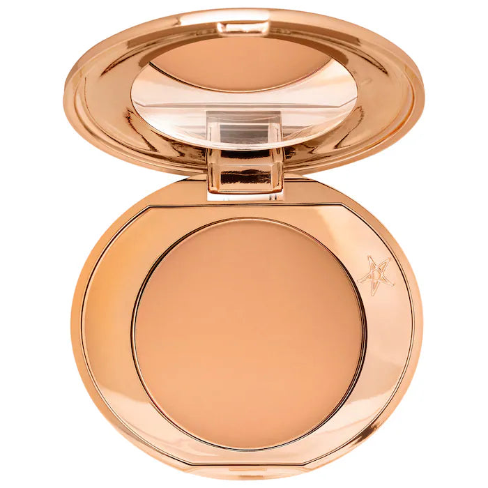 BAJO PEDIDO - Charlotte Tilbury Airbrush Flawless Finish Refillable Powder Mini — Polvo Compacto Refillable De Acabado Suave y Difuminador En Tamaño Mini