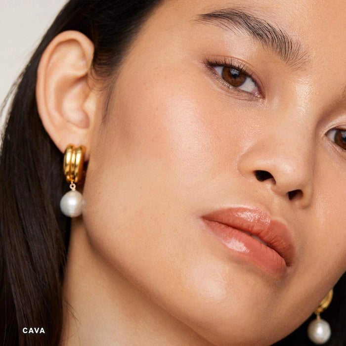 BAJO PEDIDO - MERIT Day Glow Dewy Highlighting Balm | Iluminador