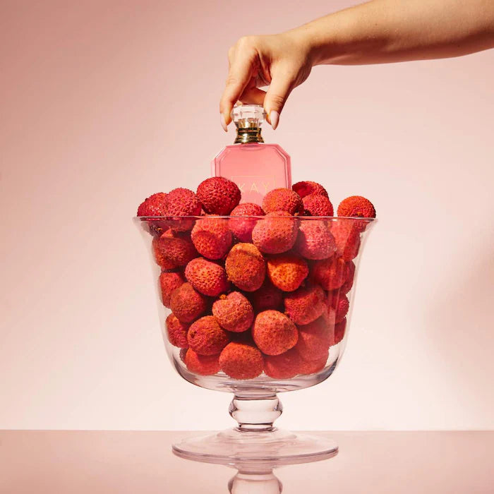 BAJO PEDIDO - KAYALI EDEN SPARKLING LYCHEE | 39 Eau de Parfum — Perfume Frutal Floral Con Notas De Lichi, Rosa Y Almizcle Brillante