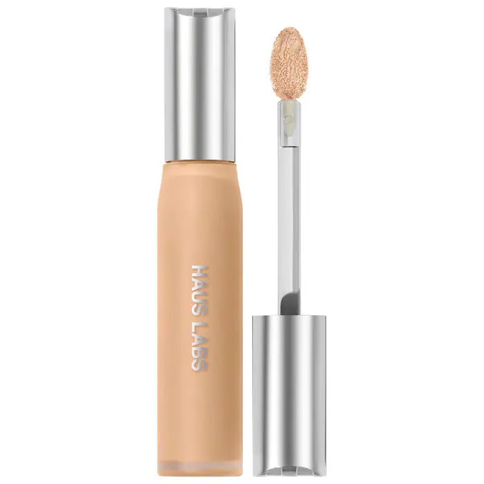 BAJO PEDIDO - HAUS LABS BY LADY GAGA Triclone Skin Tech Hydrating + De-Puffing Concealer with Fermented Arnica — Corrector Hidratante De Cobertura Media-Alta Con Árnica Fermentada