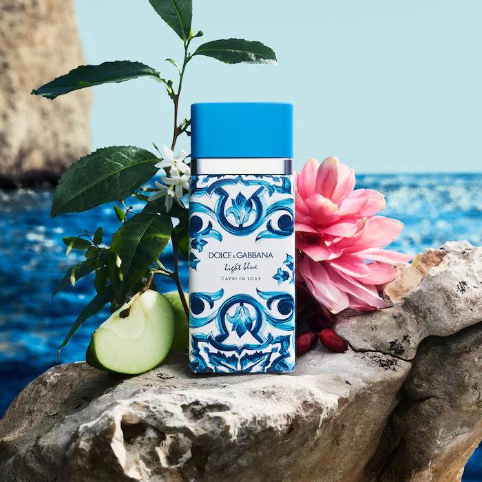 BAJO PEDIDO - Dolce & Gabbana Light Blue Capri in Love Eau de Parfum with Jasmine & Apple — Perfume Femenino Floral Fresco Con Notas De Jazmín Y Manzana Verde