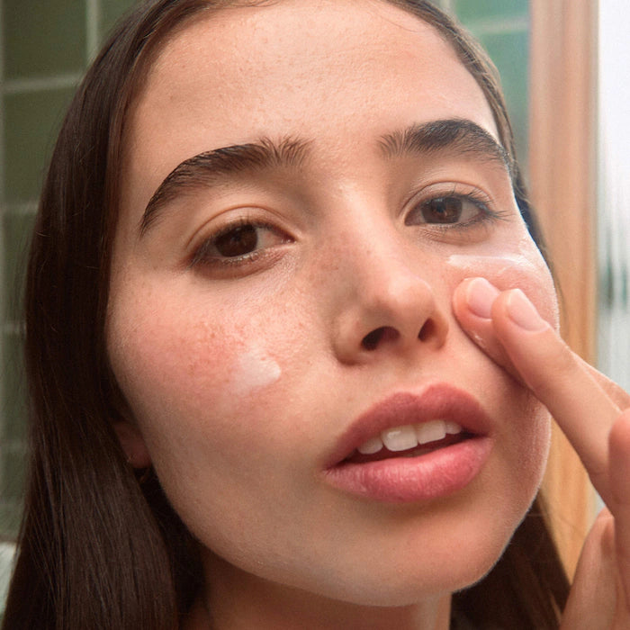 BAJO PEDIDO - Sincerely Yours So Soft Daily Barrier Strengthening Moisturizer – Hidratante Ligero Con Ácido Hialurónico Y Ceramidas 50 ML