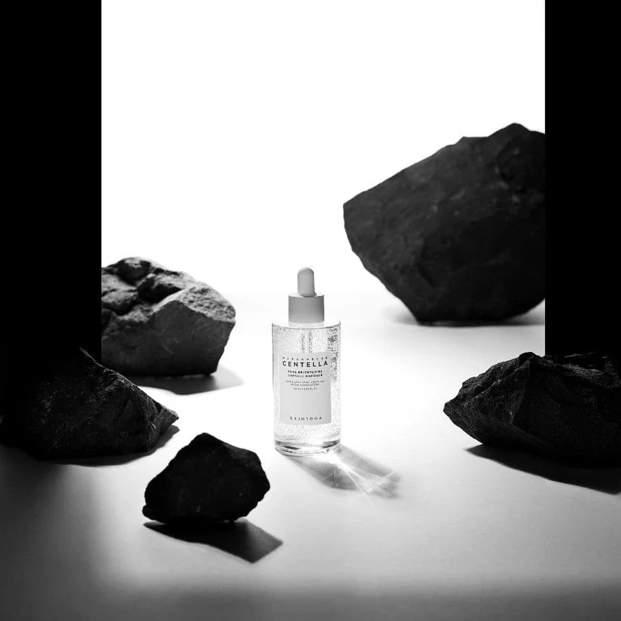 SKIN1004 Tone Brightening Capsule Ampoule Ampolla Iluminadora Con Cápsulas 30 ml
